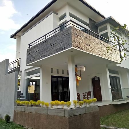 Legong Guesthouse Ubud Esterno foto